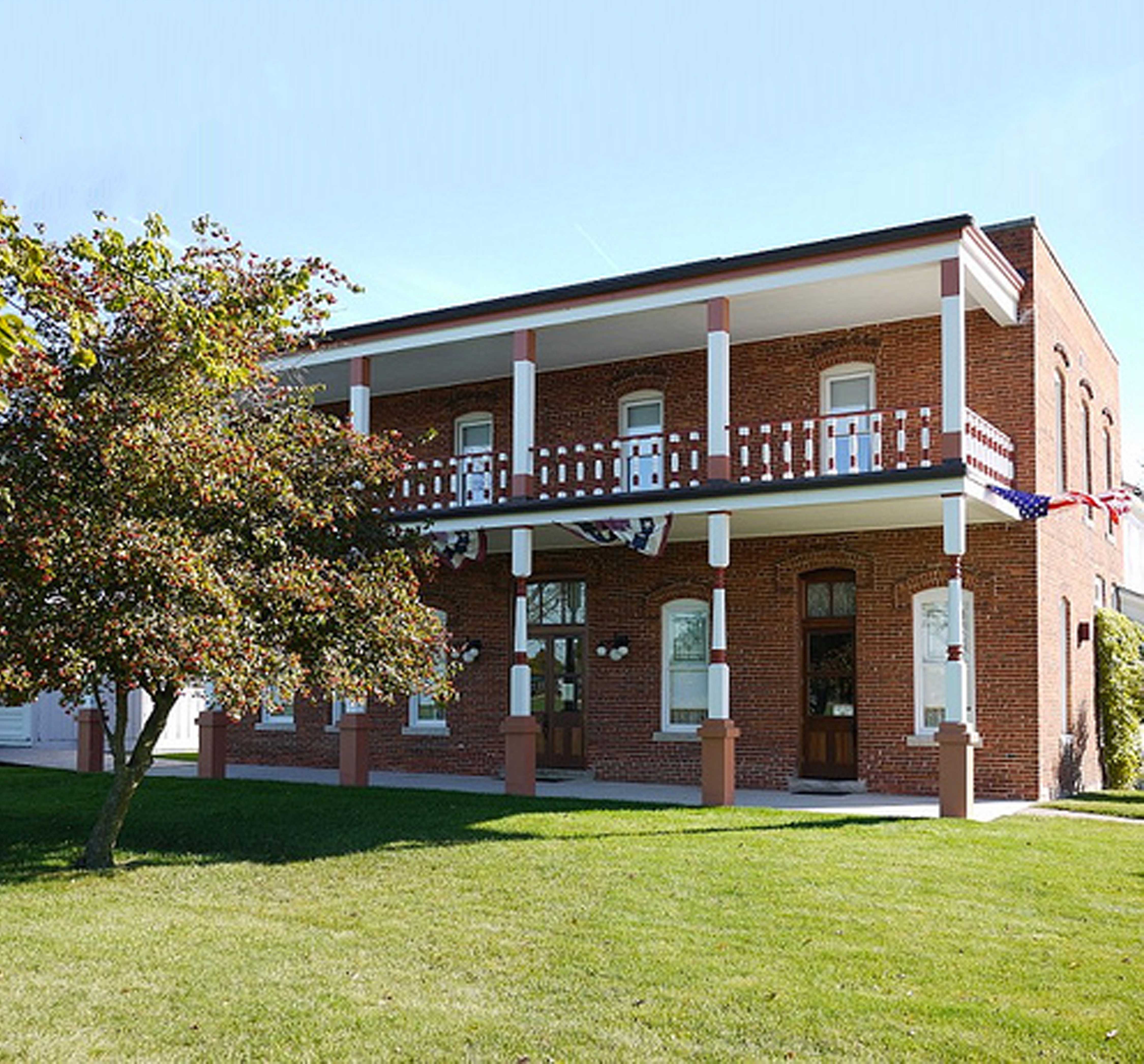 Smith Hotel Restoration